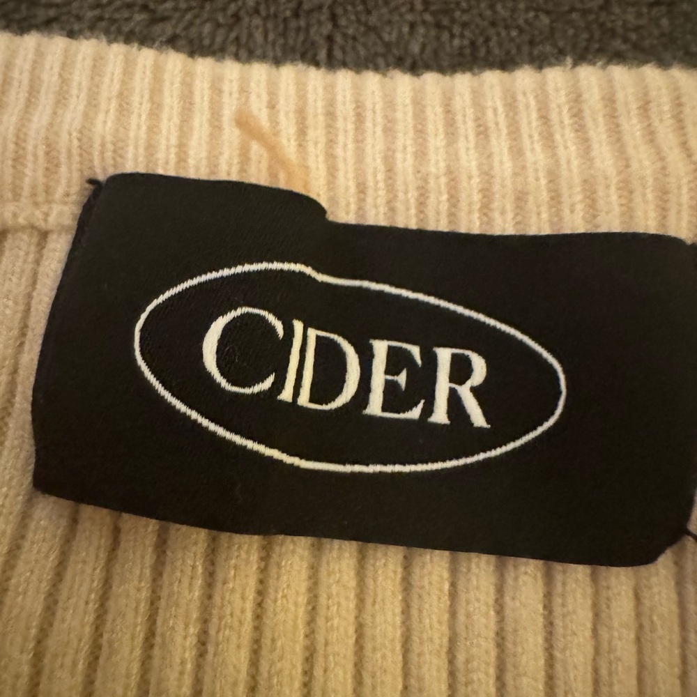 Cider Ribbed Knit Sweater - Picture 3 of 3